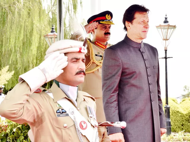 cabinet comprising 15 ministers five advisers to take oath on monday morning photo online cabinet comprising 15 ministers five advisers to take oath on monday morning photo online