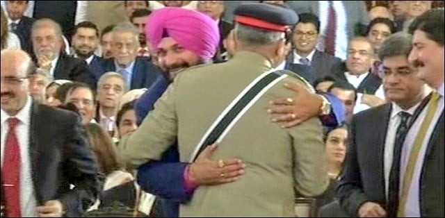 bjp chief in indian punjab asks sidhu to apologise over unacceptable act screengrab bjp chief in indian punjab asks sidhu to apologise over unacceptable act screengrab