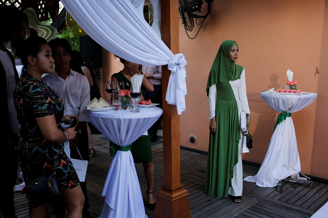blogger win lae phyu sin 19 attends a beauty product launch event with other beauty bloggers in yangon myanmar may 1 2018 photo reuters blogger win lae phyu sin 19 attends a beauty product launch event with other beauty bloggers in yangon myanmar may 1 2018 photo reuters