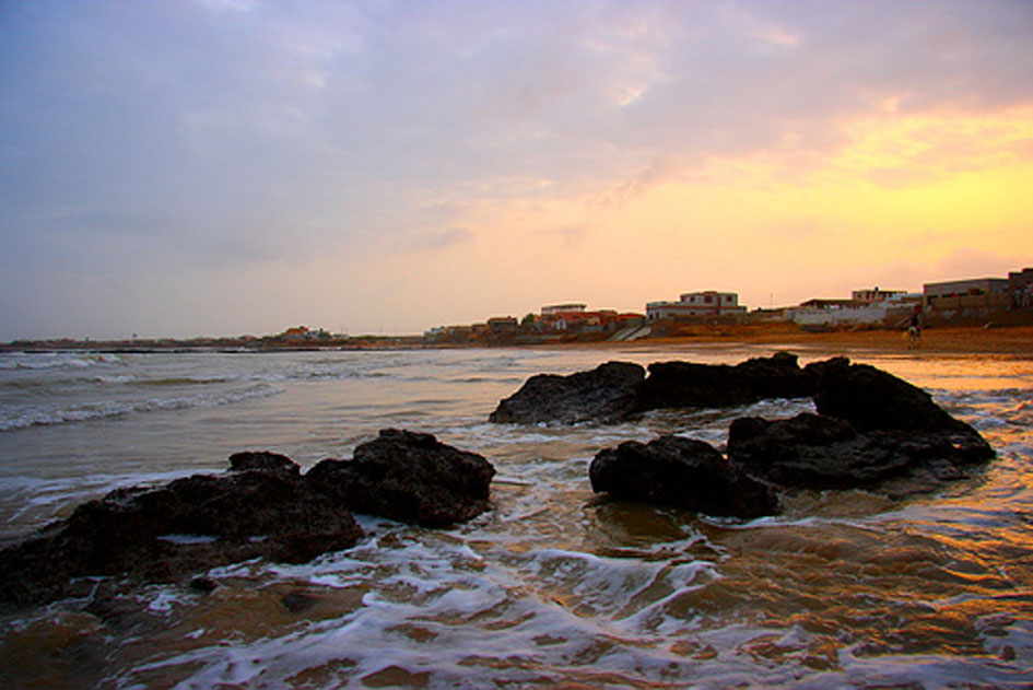 hawkes bay beach karachi photo file