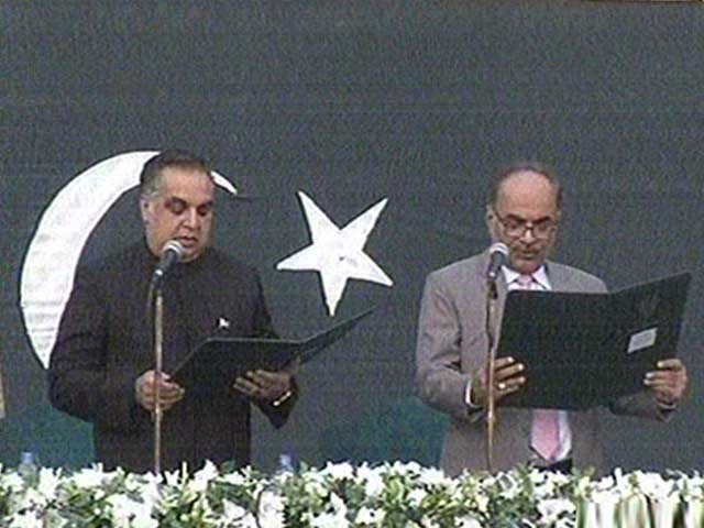 pti 039 s imran ismail takes oath as the governor sindh photo express