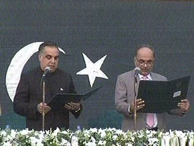 pti 039 s imran ismail takes oath as the governor sindh photo express pti 039 s imran ismail takes oath as the governor sindh photo express