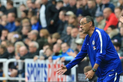 sarri shocked by benitez s negative newcastle