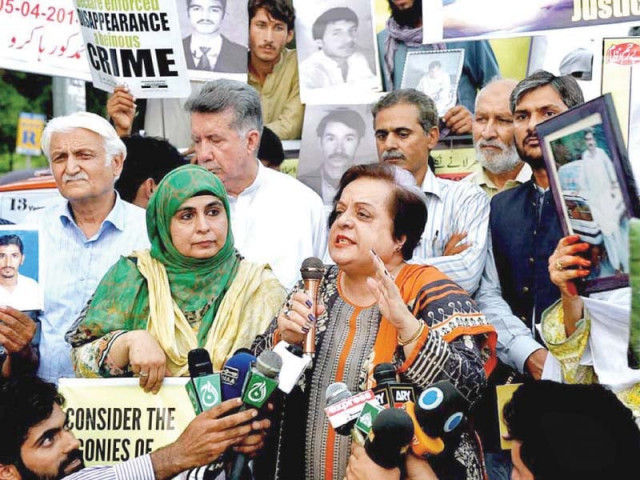human right minister shireen mazari stands with the families of missing persons photo app human right minister shireen mazari stands with the families of missing persons photo app