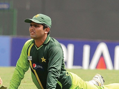 kamran akmal blames arthur sarfraz for harsh treatment