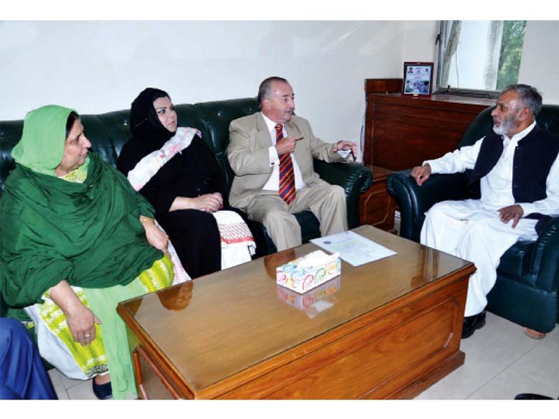 senators kalsoom parveen saher kamran attend a meeting with cadd officials photo inp