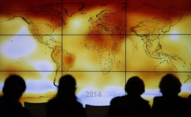 participants looks at a screen projecting a world map with climate anomalies photo reuters participants looks at a screen projecting a world map with climate anomalies photo reuters