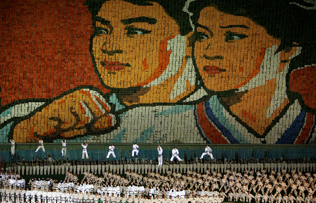 north koreans perform during the country 039 s famed arirang mass games at the may day stadium in central pyongyang north korea august 27 2007 photo reuters