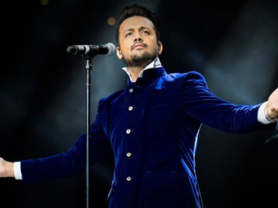 atif aslam donates rs2 5m to dams fund atif aslam donates rs2 5m to dams fund