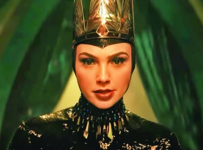 lebanon bans snow white over gal gadot s involvement