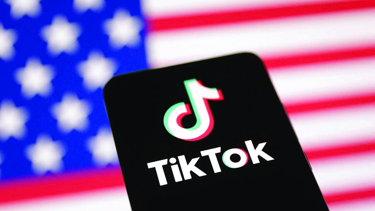 Trump claims ‘very wealthy’ group to buy TikTok amid US ban threat | The Express Tribune