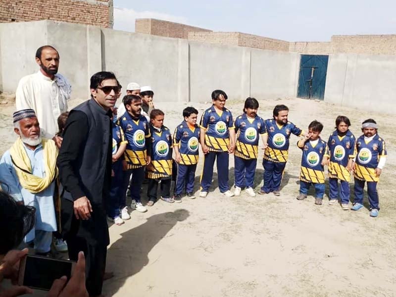 the dwarf zalmi cricket team photo express