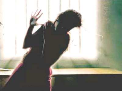 domestic violence six injured after man throws acid on wife mother in law domestic violence six injured after man throws acid on wife mother in law