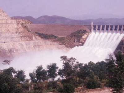 k p to stop building solar projects using hydel funds