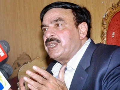 sheikh rasheed asks private sector to invest in railway infrastructure
