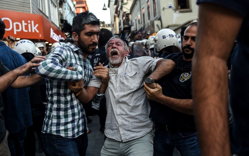 after hundreds of construction workers were arrested on friday people took to the streets to support them but this too was broken up by turkish police who detained another 20 people photo afp