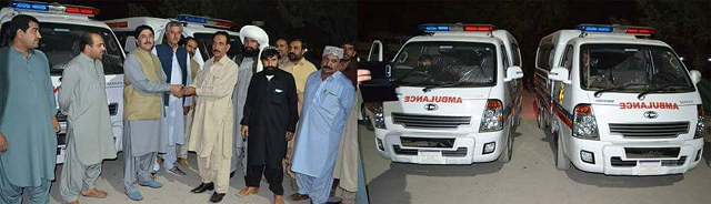 minister for health naseebullah marri hands over keys of three modern ambulances to civil sandeman hospital medical superintendent dr arbab kamran photo express minister for health naseebullah marri hands over keys of three modern ambulances to civil sandeman hospital medical superintendent dr arbab kamran photo express