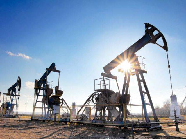 the us geological survey estimated undiscovered technically recoverable resources of 164 million barrels of oil and 24 6 trillion cubic feet of gas in the lower indus basin alone photo reuters