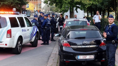 knife attacker wounds belgian police officer knife attacker wounds belgian police officer