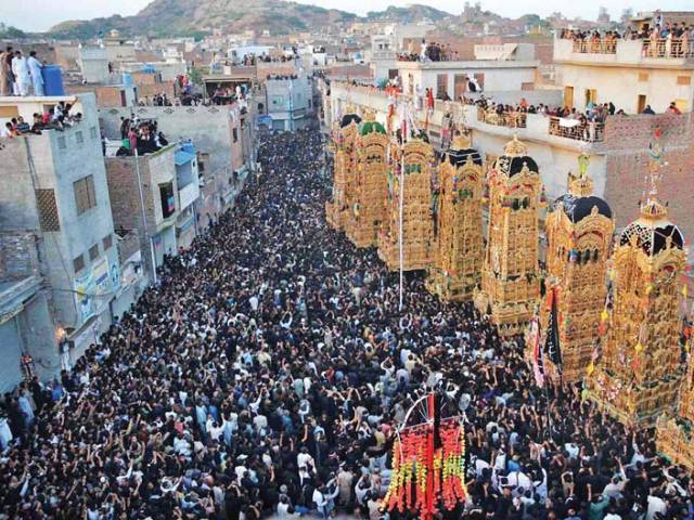 shia and sunni leaders urge people of quetta to unite against all enemies attempting to fuel sectarian hatred photo file