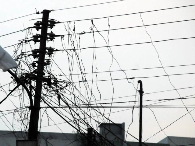 electricity falling from the top struck the metal pole killing the students and teacher as a result photo file electricity falling from the top struck the metal pole killing the students and teacher as a result photo file