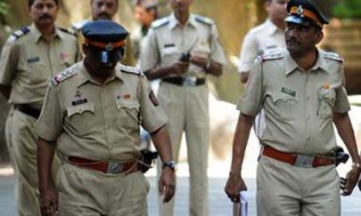 four indian policemen suspended after failing to stop lynching