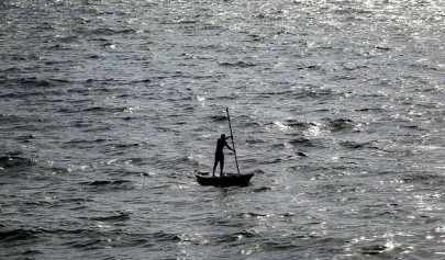 gaza fishermen struggle to survive amid israel s maritime restrictions gaza fishermen struggle to survive amid israel s maritime restrictions