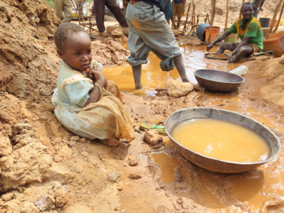 bill gates calls for greater investment in fight against global poverty