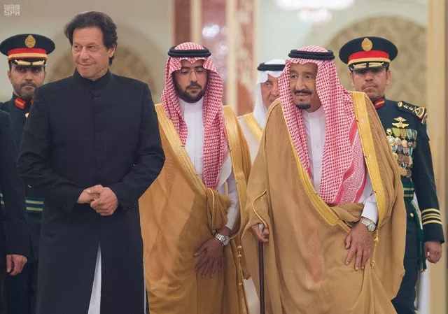 pakistan 039 s prime minister imran khan with saudi king photo express pakistan 039 s prime minister imran khan with saudi king photo express