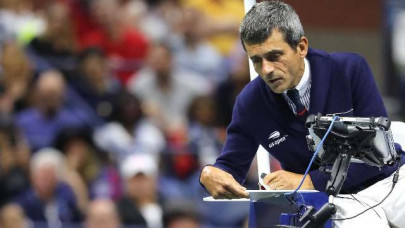 umpire layhani suspended for kyrgios pep talk