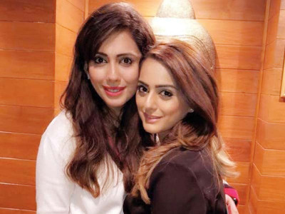 it runs in the family sarah and zahra raza it runs in the family sarah and zahra raza