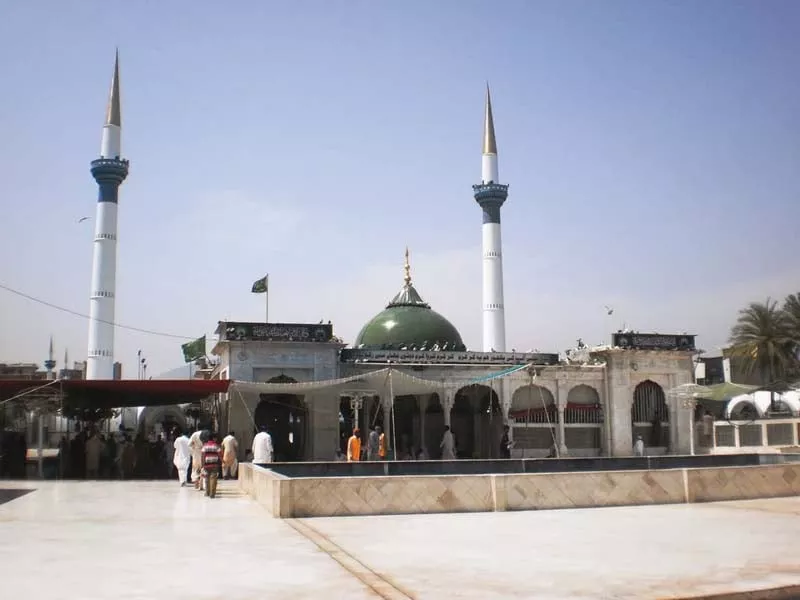 shrine of data ganj bakhsh photo file shrine of data ganj bakhsh photo file