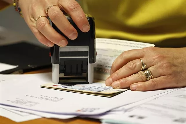 the 039 sharek 039 visa process will be introduced for the inaugural saudia ad diriyah erace prix on december 15 photo reuters the 039 sharek 039 visa process will be introduced for the inaugural saudia ad diriyah erace prix on december 15 photo reuters
