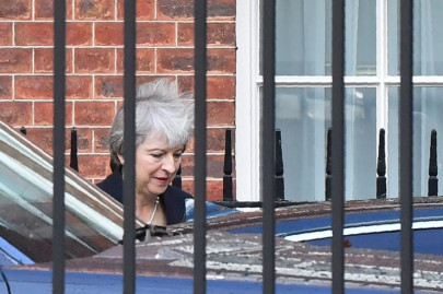 uk govt agrees not to favour eu workers after brexit uk govt agrees not to favour eu workers after brexit