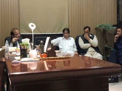 five adiala jail officials suspended after photo controversy five adiala jail officials suspended after photo controversy