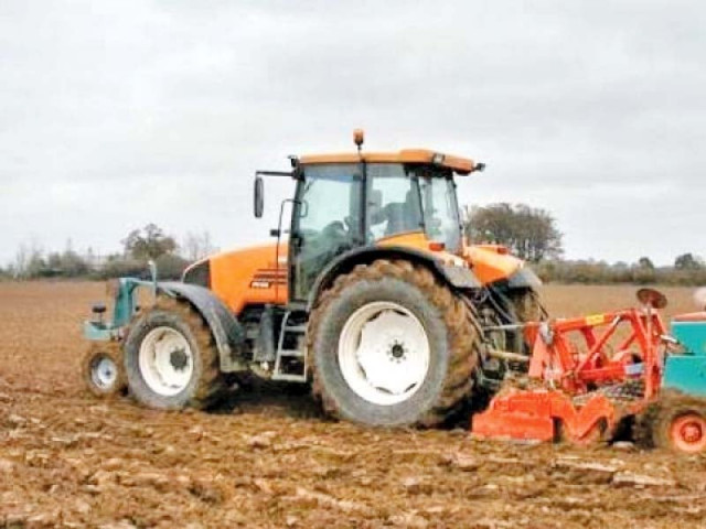 pakistan exports three to four thousand tractors due to their attractive price and quality photo file pakistan exports three to four thousand tractors due to their attractive price and quality photo file