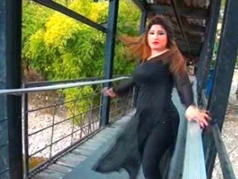 pashto singer and dancer muneeba shah photo express pashto singer and dancer muneeba shah photo express