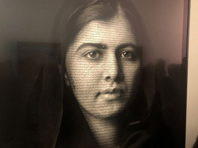 malala yousafzai s portrait revealed at london gallery