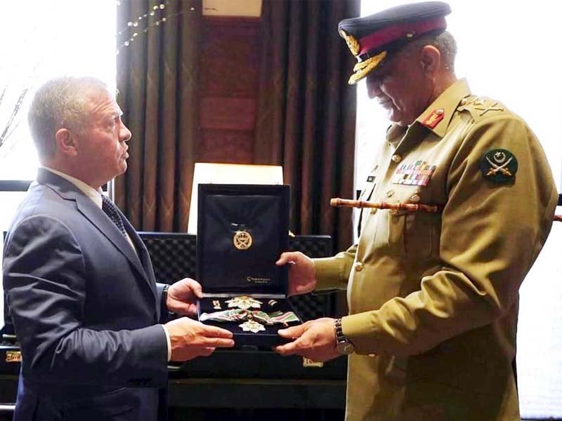 king abdullah awards gen qamar with jordan 039 s top military honour photo ispr