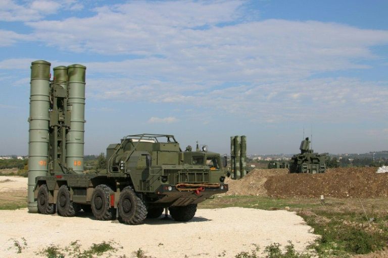this handout picture obtained from the russian defence ministry 039 s official facebook page on november 26 2015 shows russia 039 s s 400 air defence missile systems at the hmeimim airbase in the syrian province of latakia photo afp