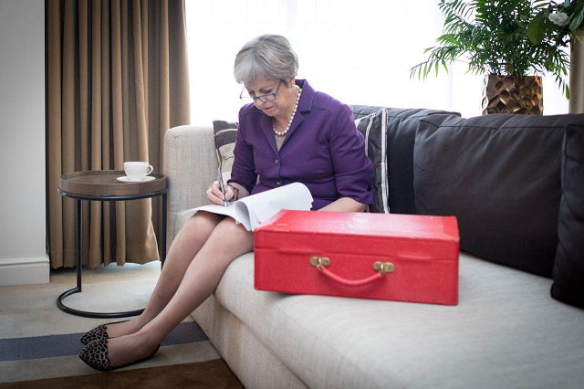 britain 039 s prime minister theresa may prepares her keynote speech in her hotel room for the conservative party conference at the international convention centre in birmingham britain october 2 2018 photo reuters britain 039 s prime minister theresa may prepares her keynote speech in her hotel room for the conservative party conference at the international convention centre in birmingham britain october 2 2018 photo reuters