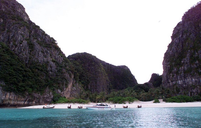 maya bay in january 1999 the day before the start of shooting for the film featuring hollywoood star leonardo dicaprio photo afp