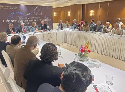 panel explores media influence panel explores media influence