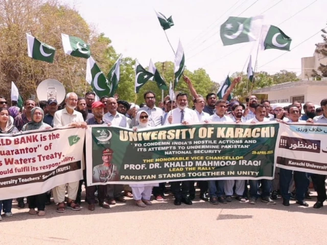 students and participants of a rally held at karachi university express solidarity marching with banners and making their voices heard against indian aggression and threats to the indus waters treaty photo express students and participants of a rally held at karachi university express solidarity marching with banners and making their voices heard against indian aggression and threats to the indus waters treaty photo express