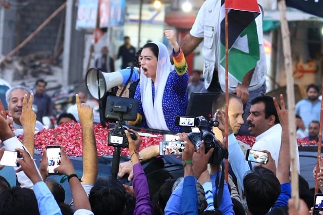 aseefa bhutto zardari campaigns for her brother before july 25 elections in na 200 photo twitter mediacellppp aseefa bhutto zardari campaigns for her brother before july 25 elections in na 200 photo twitter mediacellppp