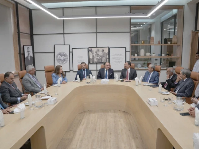 the oicci acknowledged the government s efforts to stabilise the economy and emphasised the importance of institutional strengthening photo file the oicci acknowledged the government s efforts to stabilise the economy and emphasised the importance of institutional strengthening photo file