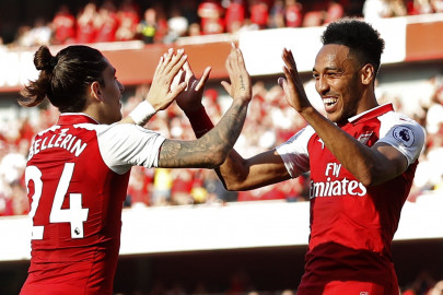 arsenal look to continue winning streak arsenal look to continue winning streak
