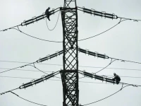 govt criticised for power gas load shedding