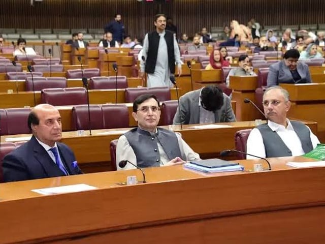 Opposition assails budget, cites IMF limits and provincial grievances