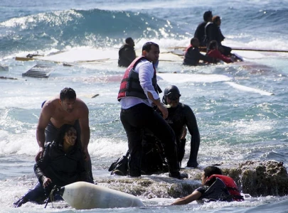 50 migrants feared lost off libya 50 migrants feared lost off libya